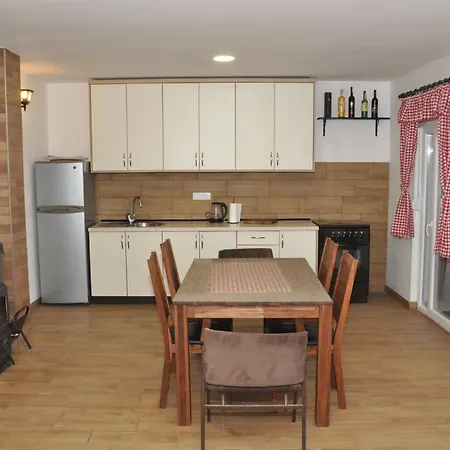 Dom wakacyjny Kuca Za Odmor Bela Goranci *